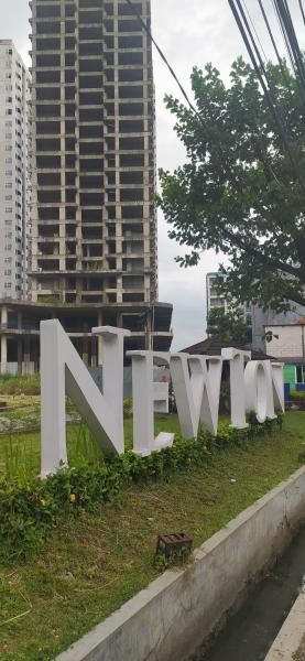 Newton Apartment Residence By Ayulian